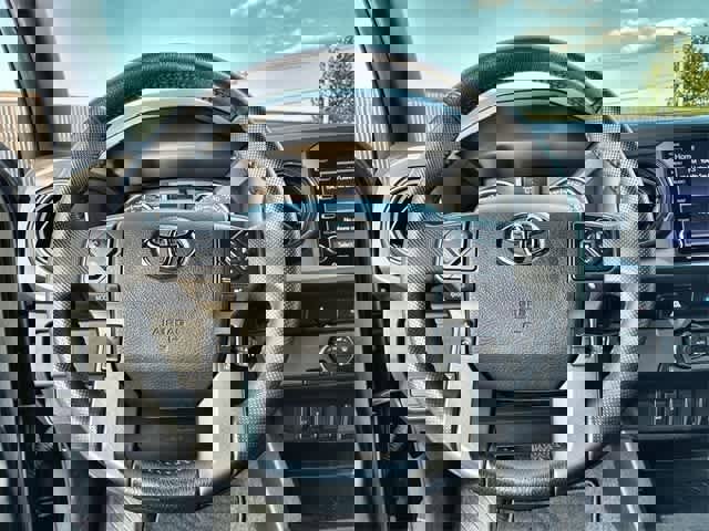 Used 2023 Toyota Tacoma TRD Sport image 23