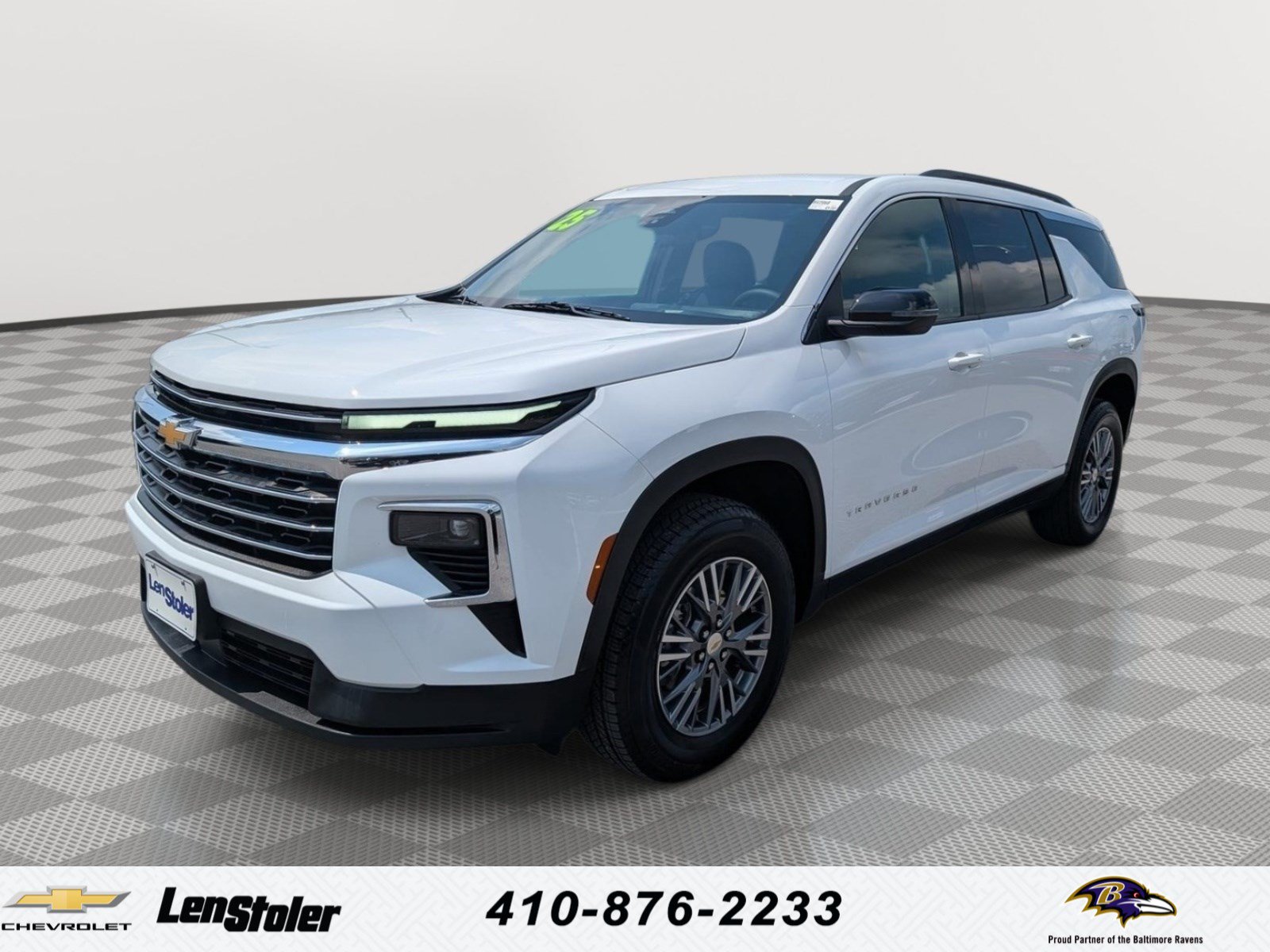 Used 2025 Chevrolet Traverse LT FWD video 1