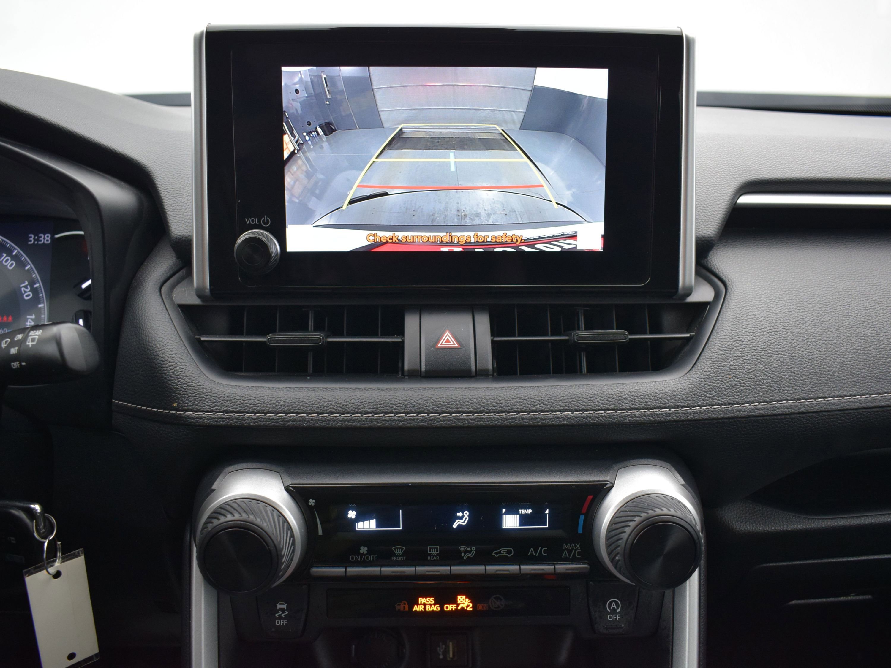 Used 2024 Toyota RAV4 LE image 15