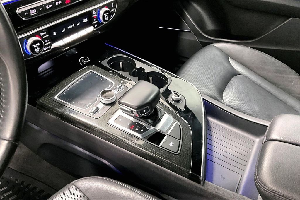 Used 2018 Audi Q7 3.0T Prestige image 16