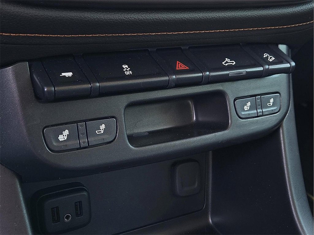 Used 2022 GMC Canyon AT4 image 17