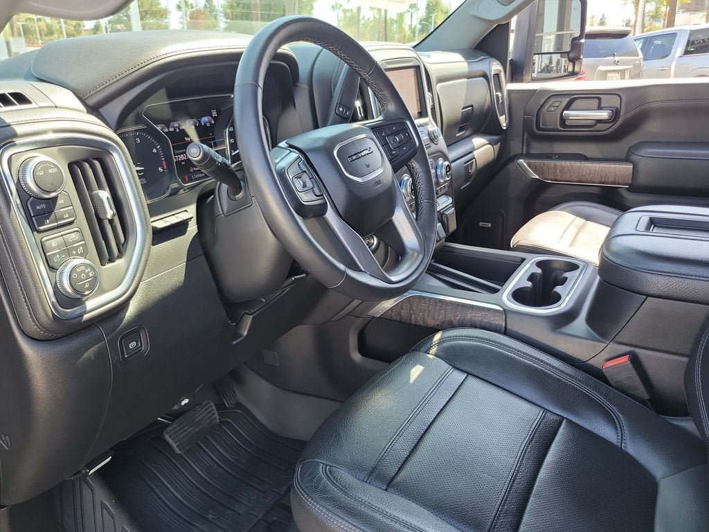Used 2020 GMC Sierra 3500 Denali w/ Denali Ultimate Package AWD/4WD image 19