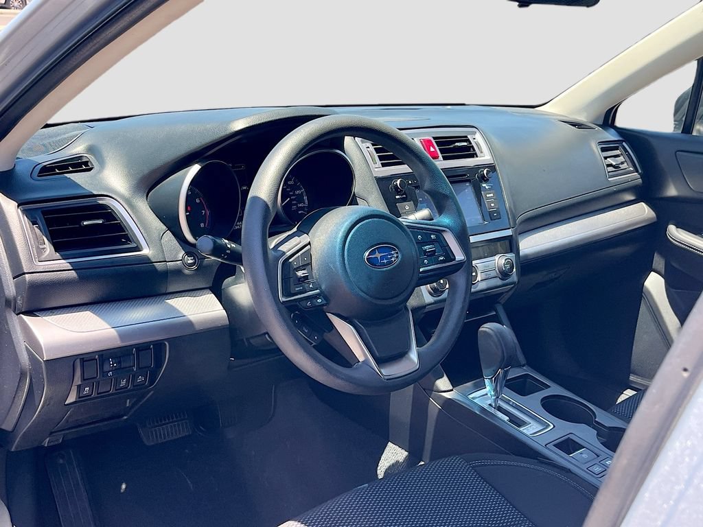 Used 2019 Subaru Outback 2.5i AWD/4WD image 9