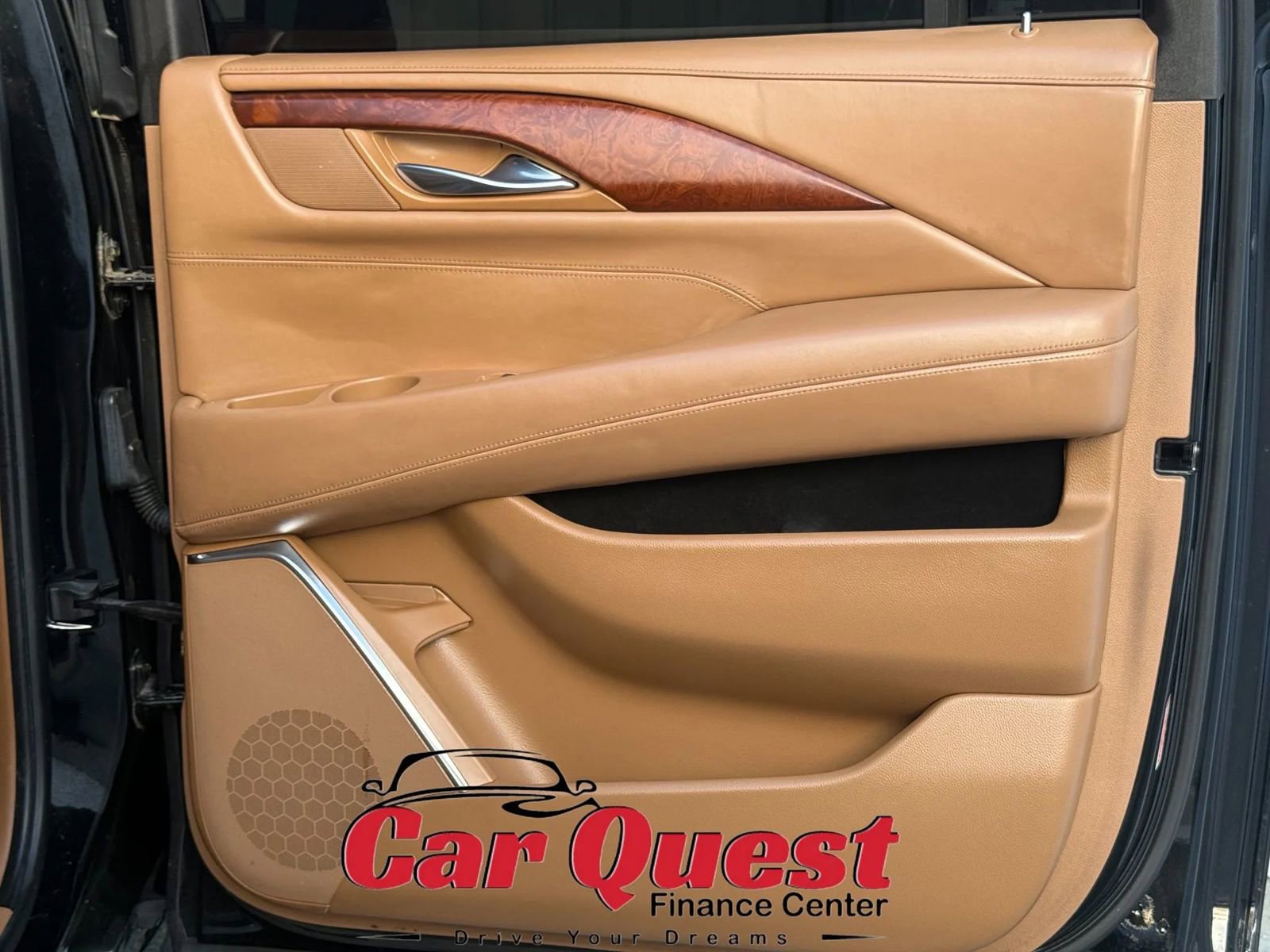 Used 2015 Cadillac Escalade ESV Platinum AWD/4WD image 22