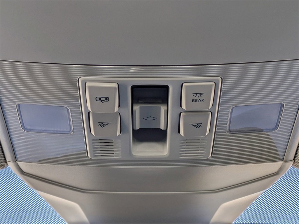 Used 2023 Volkswagen Jetta SE image 22