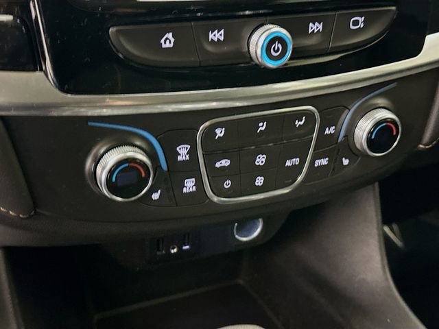 Used 2021 Chevrolet Traverse LT image 17