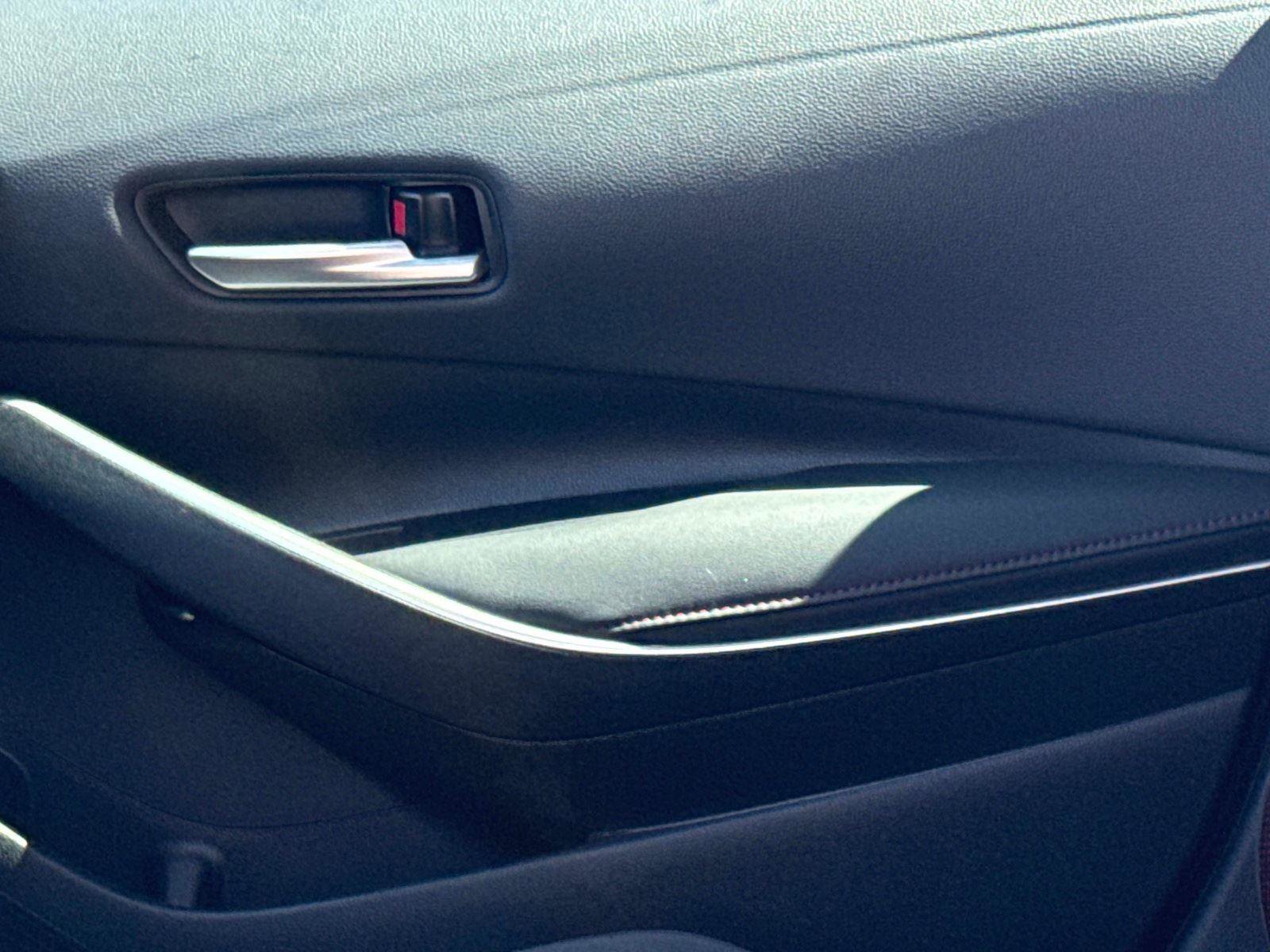 Used 2023 Toyota Corolla SE image 19