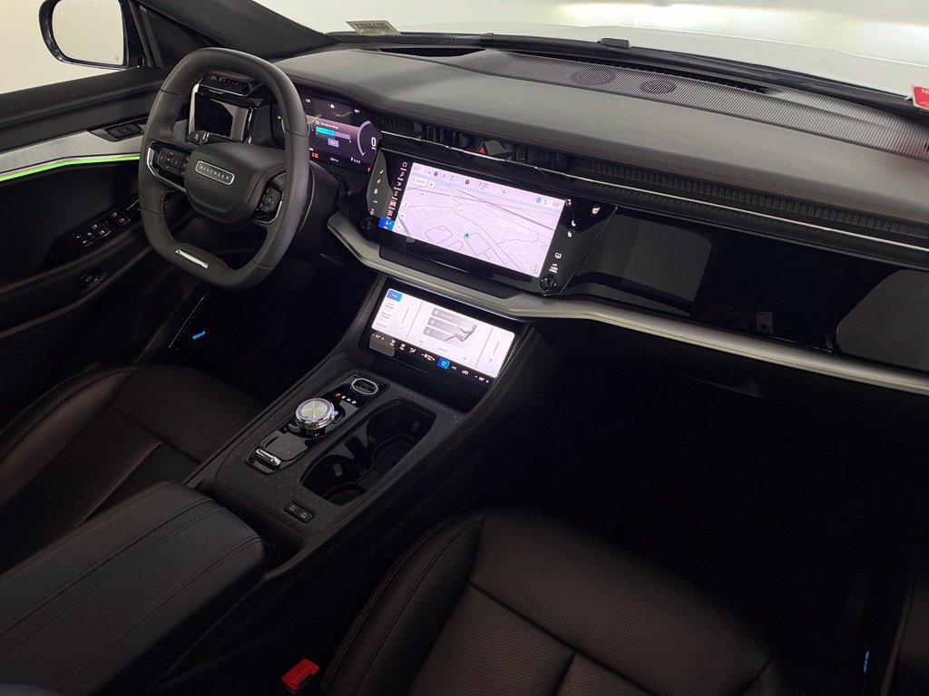 Used 2024 Jeep Wagoneer Launch Edition AWD/4WD image 15