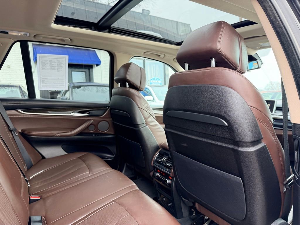 Used 2016 BMW X5 xDrive50i image 16