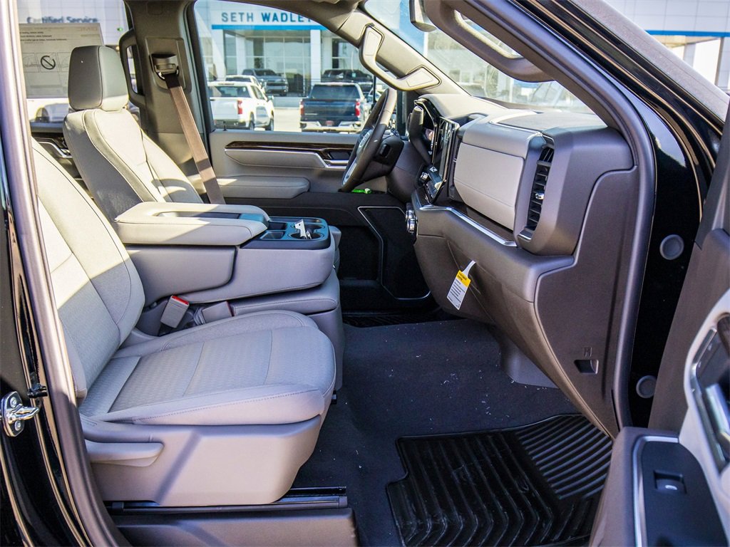 New 2026 GMC Sierra 3500 SLE w/ SLE Value Package image 13