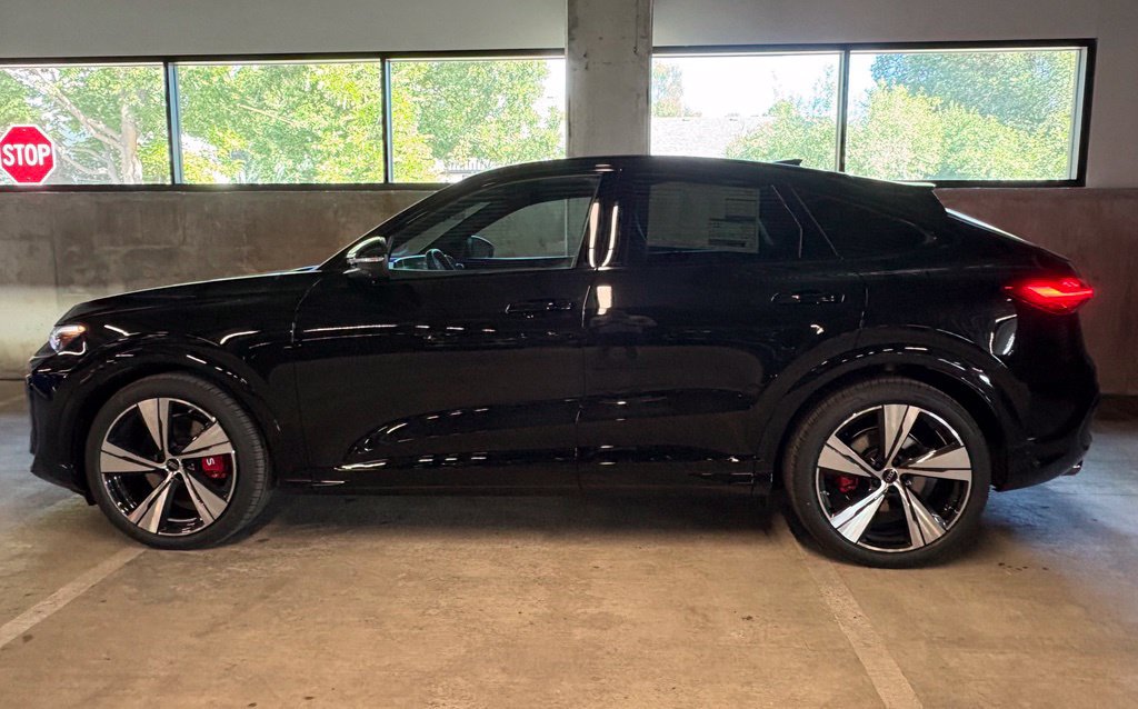 New 2026 Audi SQ5 Prestige AWD/4WD image 2