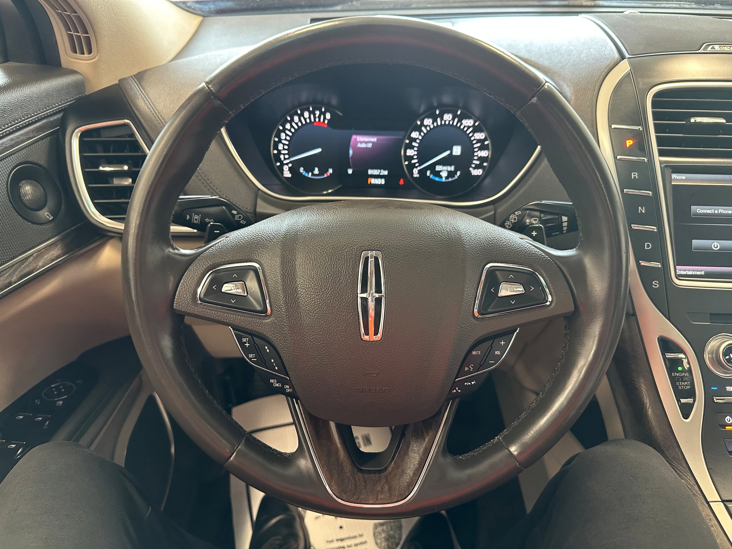 Used 2016 Lincoln MKX Reserve w/ Technology Package AWD/4WD image 23