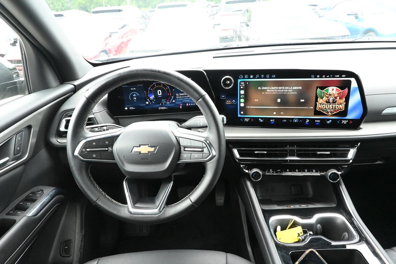 Used 2025 Chevrolet Traverse LT FWD image 29