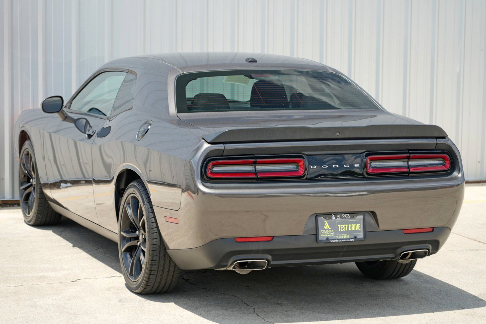 Used 2018 Dodge Challenger SXT w/ Blacktop Package image 39