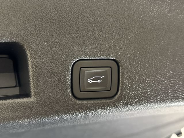 Certified 2026 Chevrolet Traverse RS AWD/4WD image 31