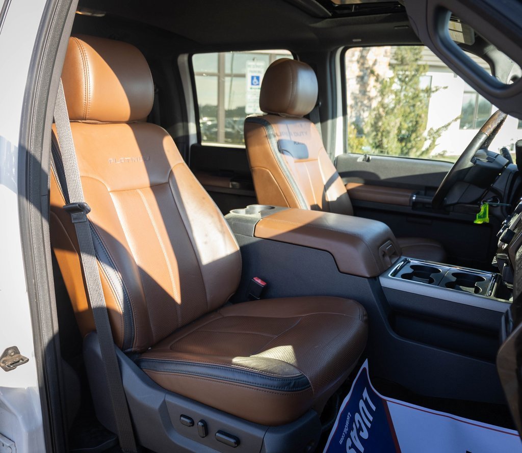 Used 2015 Ford F250 Platinum w/ FX4 Off-Road Package image 31