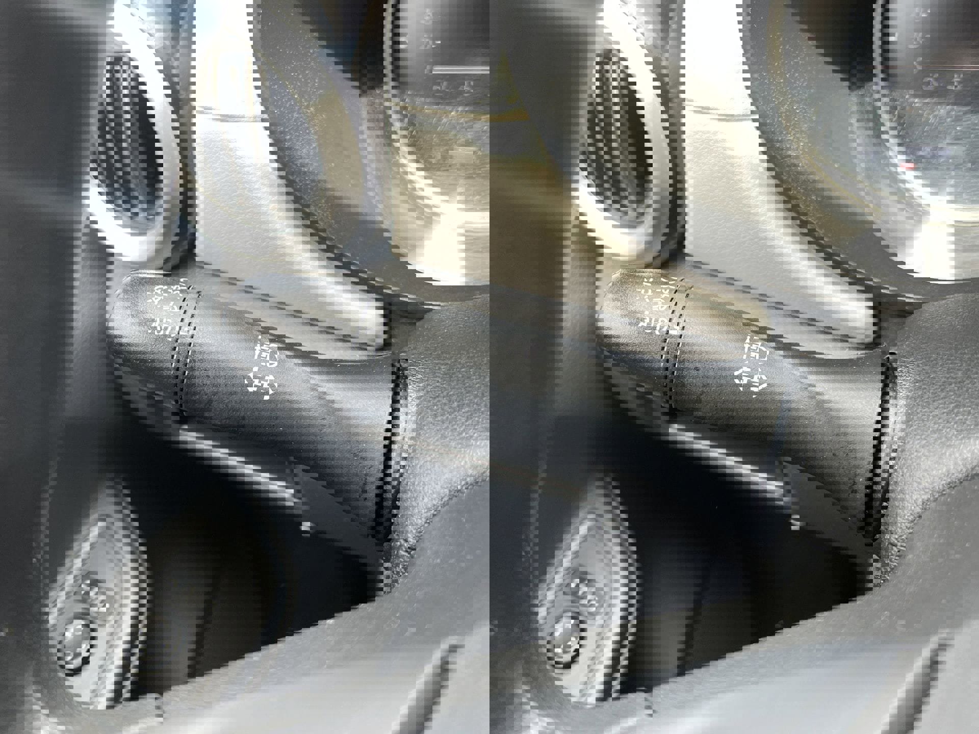 Used 2021 Nissan Versa SV image 11