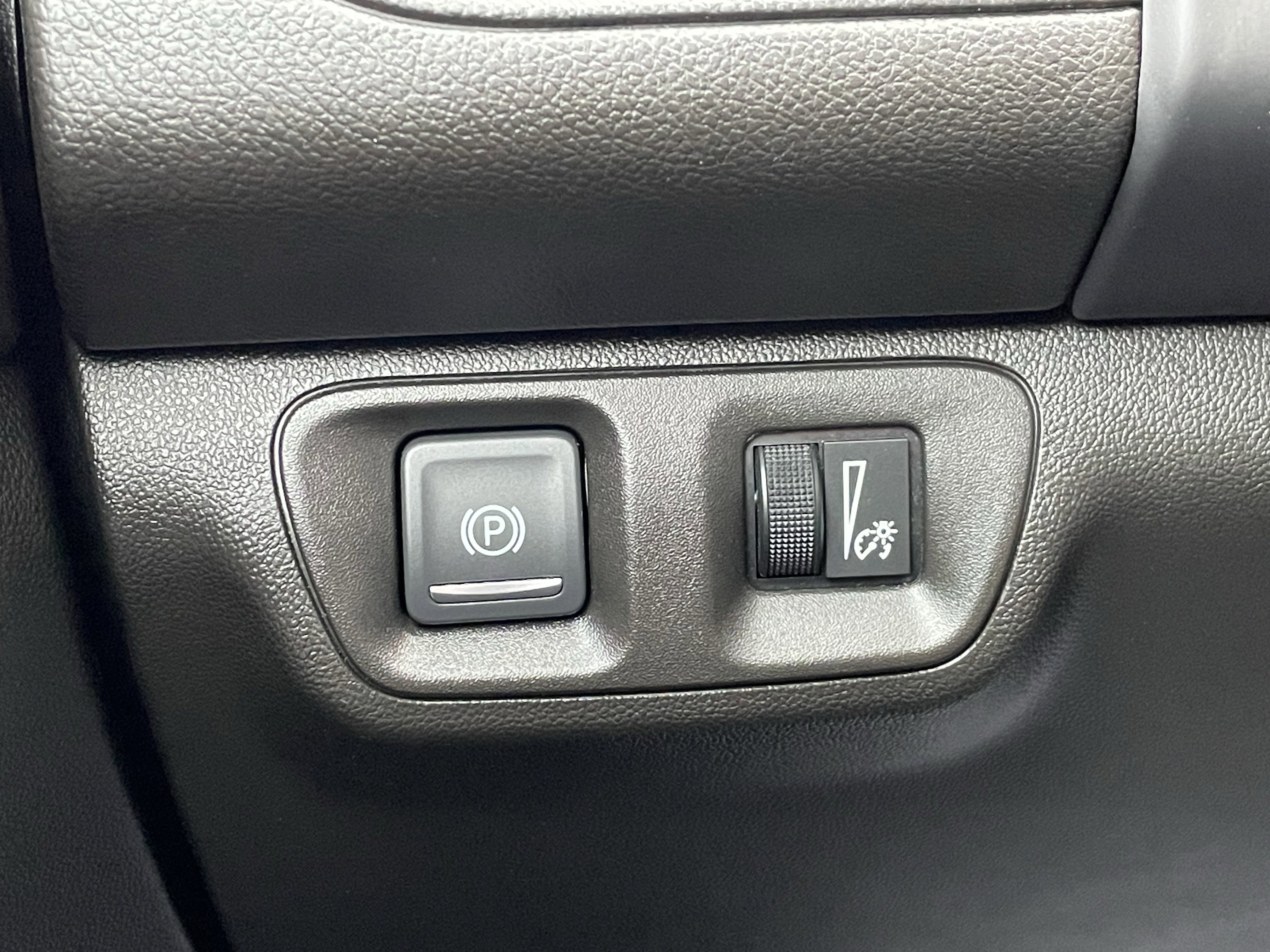 Used 2023 GMC Acadia SLE w/ Driver Convenience Package image 22