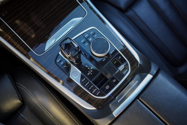 Used 2021 BMW X5 xDrive40i w/ M Sport Package image 33