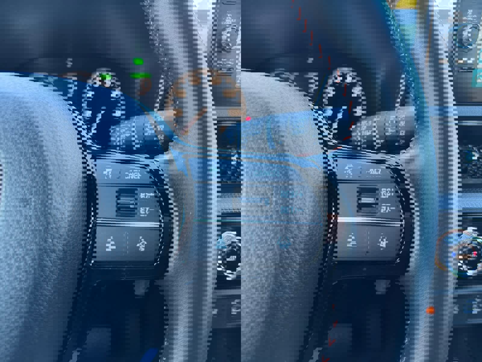 Used 2025 Honda CR-V Sport Touring image 21