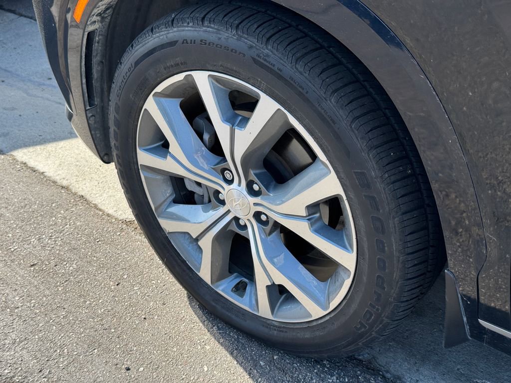 Used 2021 Hyundai Palisade Limited w/ Winter Package FWD image 20