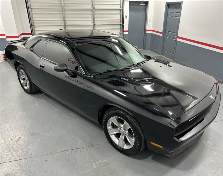 Used 2010 Dodge Challenger R/T image 13