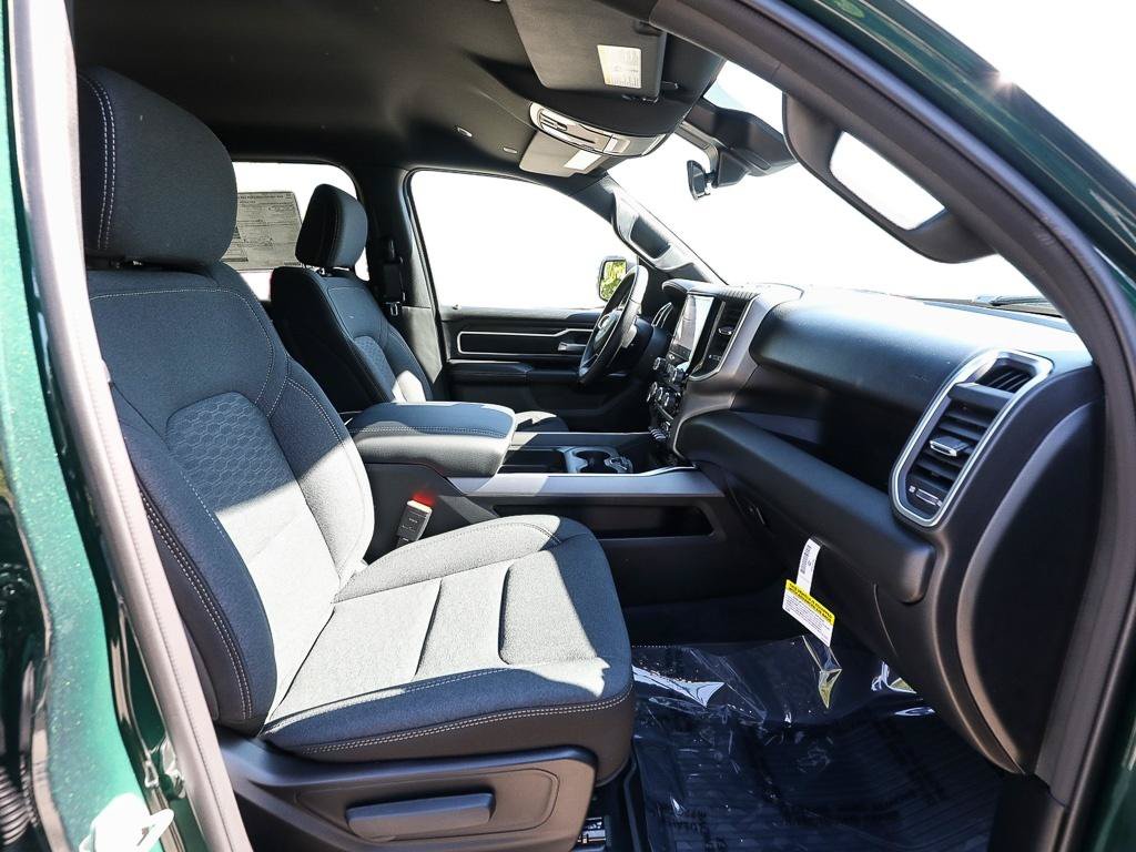 New 2026 RAM 1500 Big Horn AWD/4WD image 19