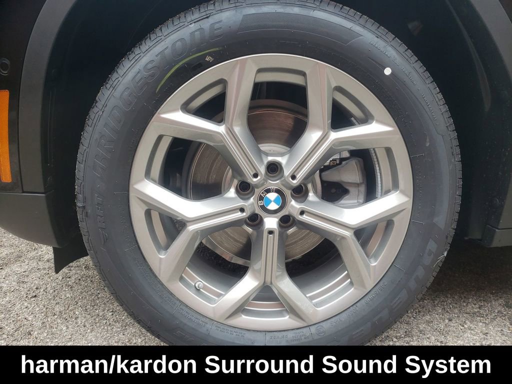 Used 2023 BMW X4 xDrive30i w/ Premium Package image 12