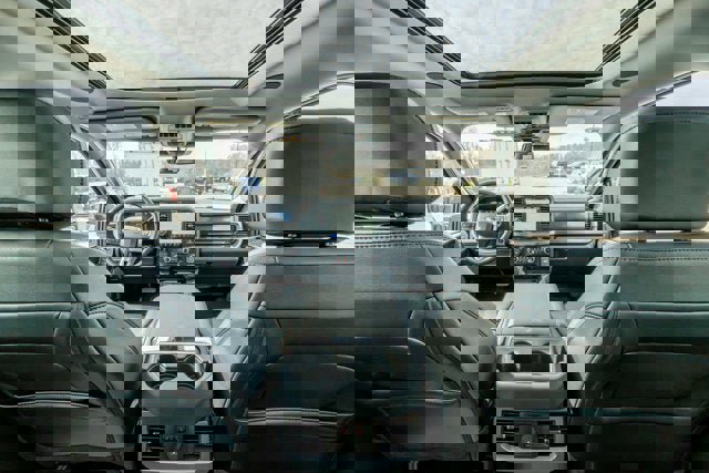 New 2026 Ford F250 Lariat w/ Black Appearance Package image 20