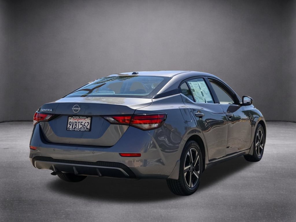 Used 2025 Nissan Sentra SV w/ Trunk Package FWD image 4