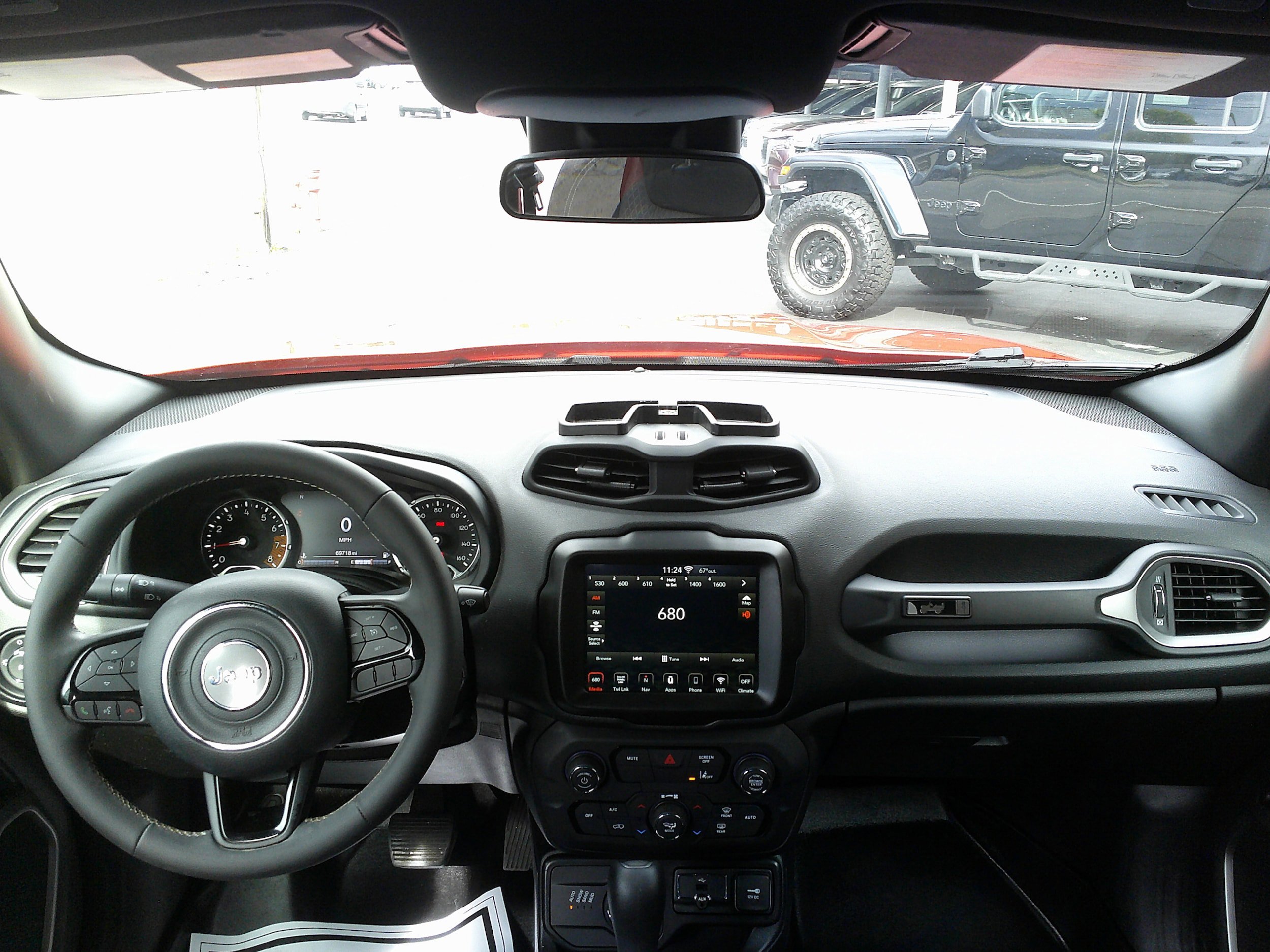 Used 2021 Jeep Renegade Latitude image 18