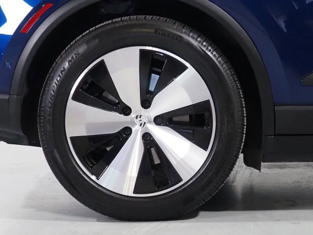 Used 2024 Porsche Macan 4 Electric image 62