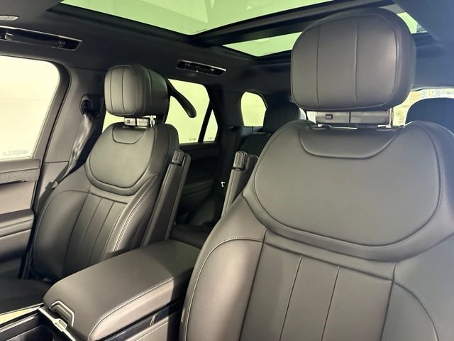 New 2026 Land Rover Range Rover Sport Dynamic SE AWD/4WD image 6