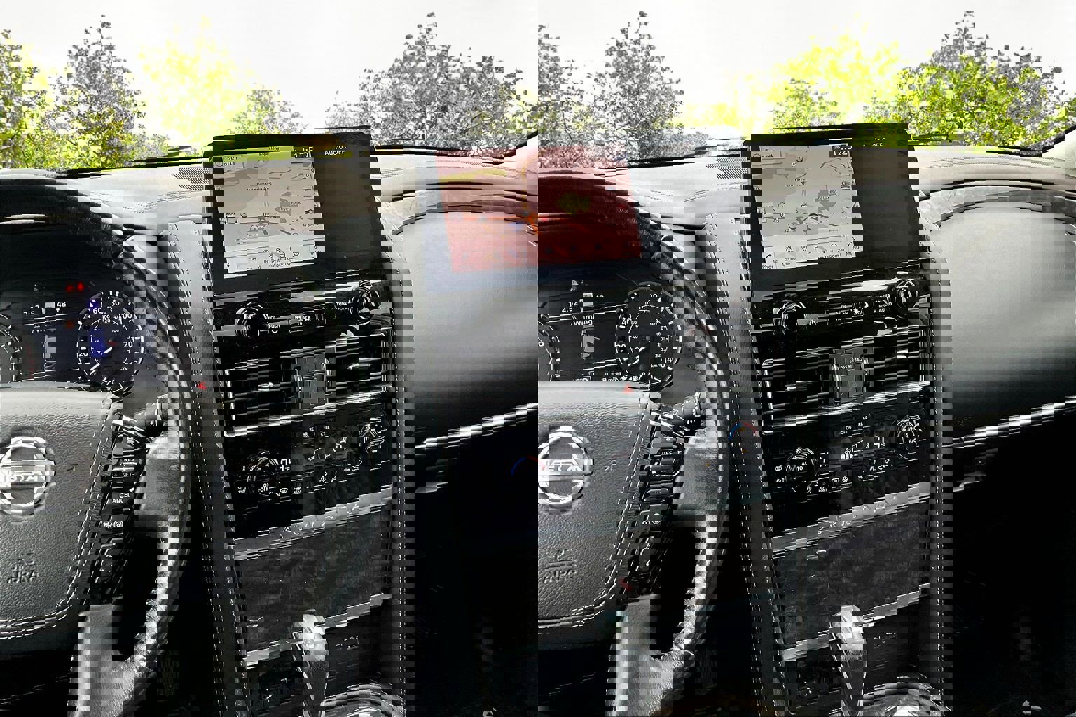 Used 2021 Nissan Armada Platinum w/ Captain's Chairs Package image 6