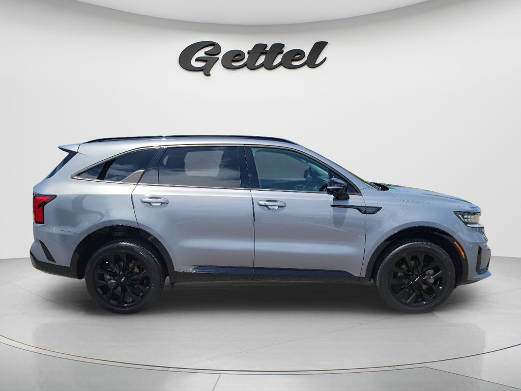 Used 2023 Kia Sorento SX AWD/4WD image 4