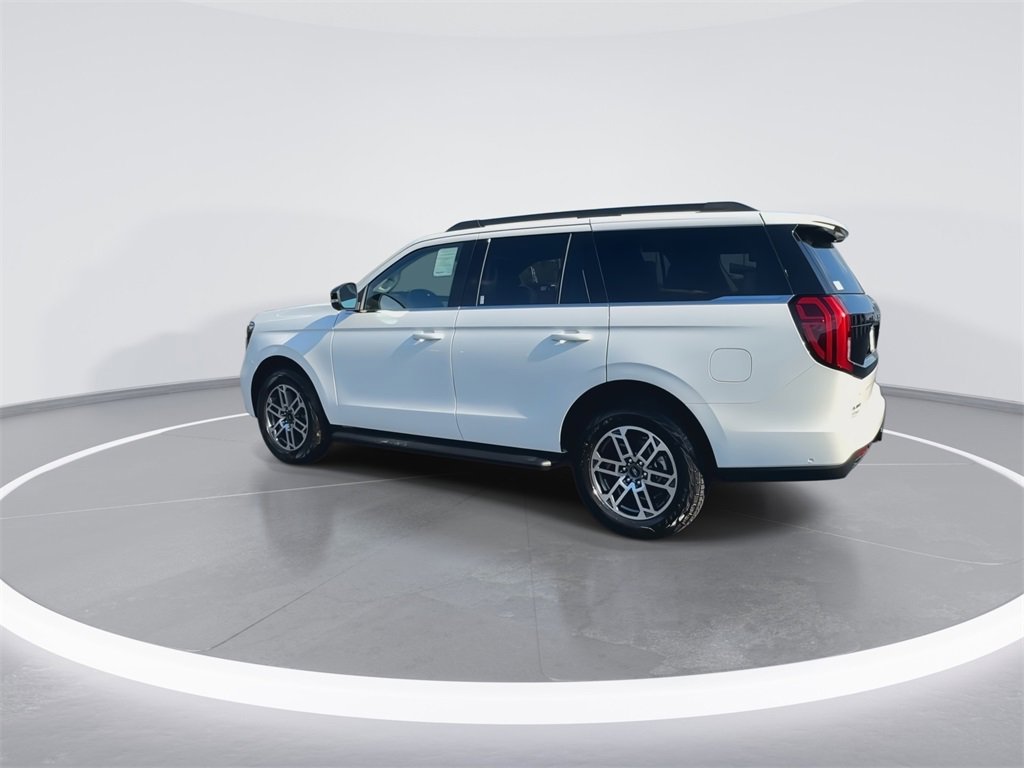 New 2025 Ford Expedition Active image 6