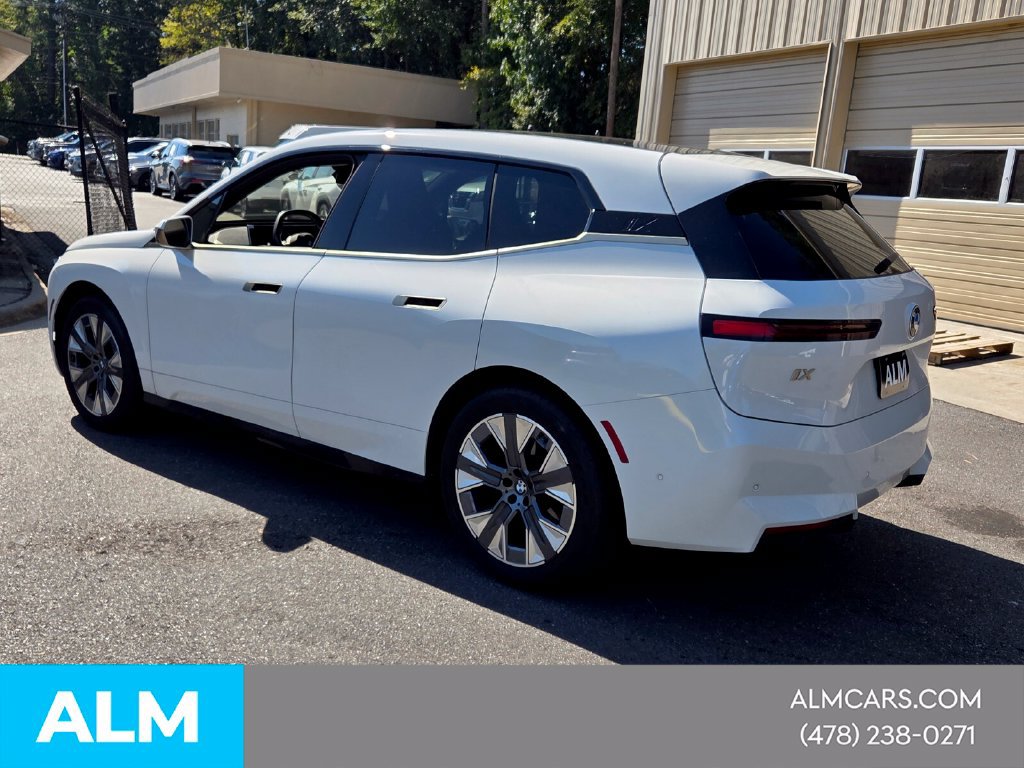 Used 2026 BMW iX xDrive45 AWD/4WD image 8