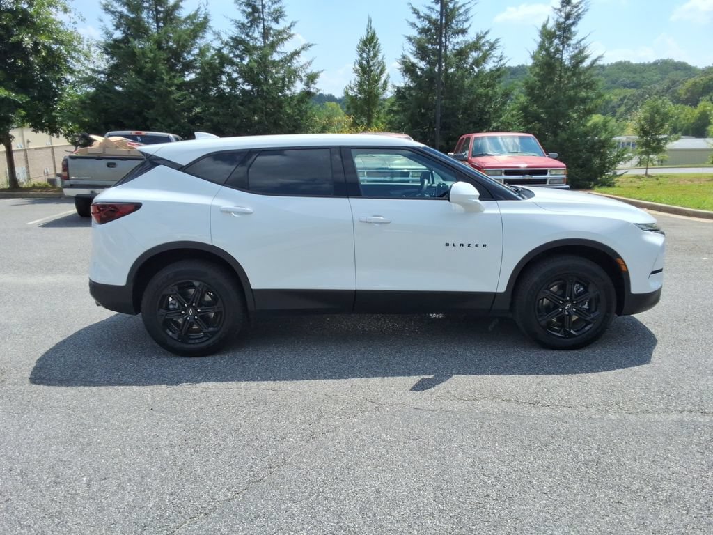 Certified 2023 Chevrolet Blazer LT FWD image 4