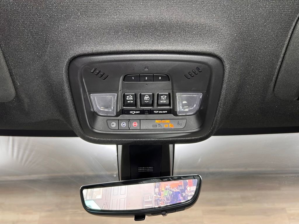 Used 2022 Chevrolet Traverse High Country image 15