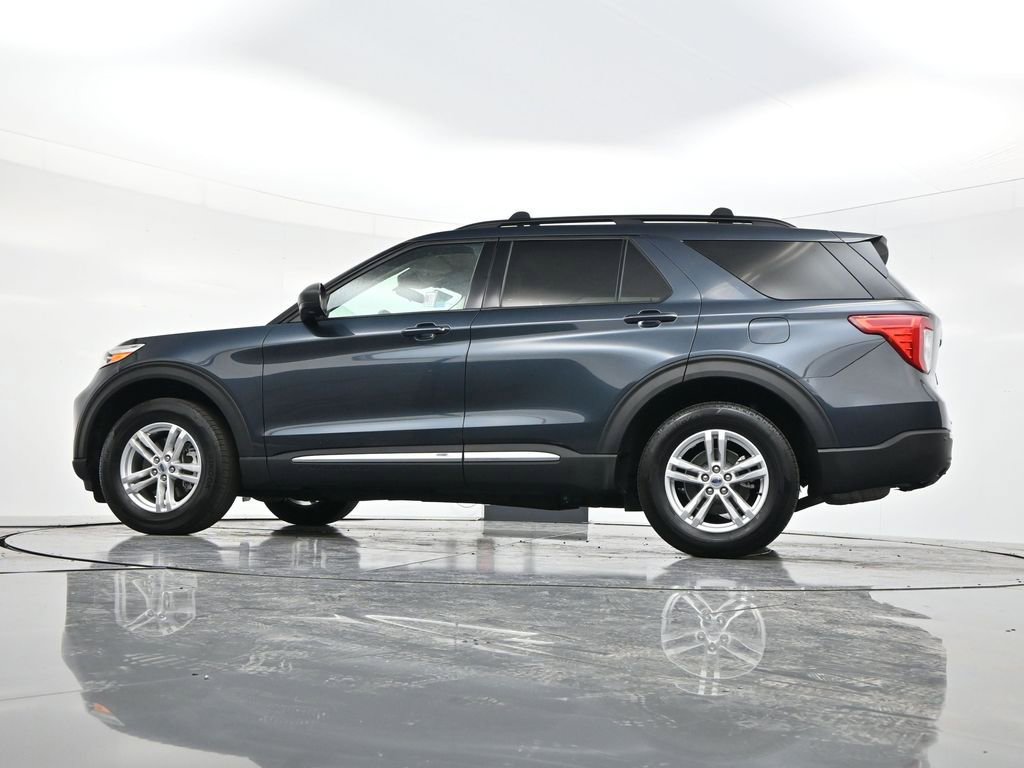 Certified 2022 Ford Explorer XLT w/ Class IV Trailer Tow Package image 57