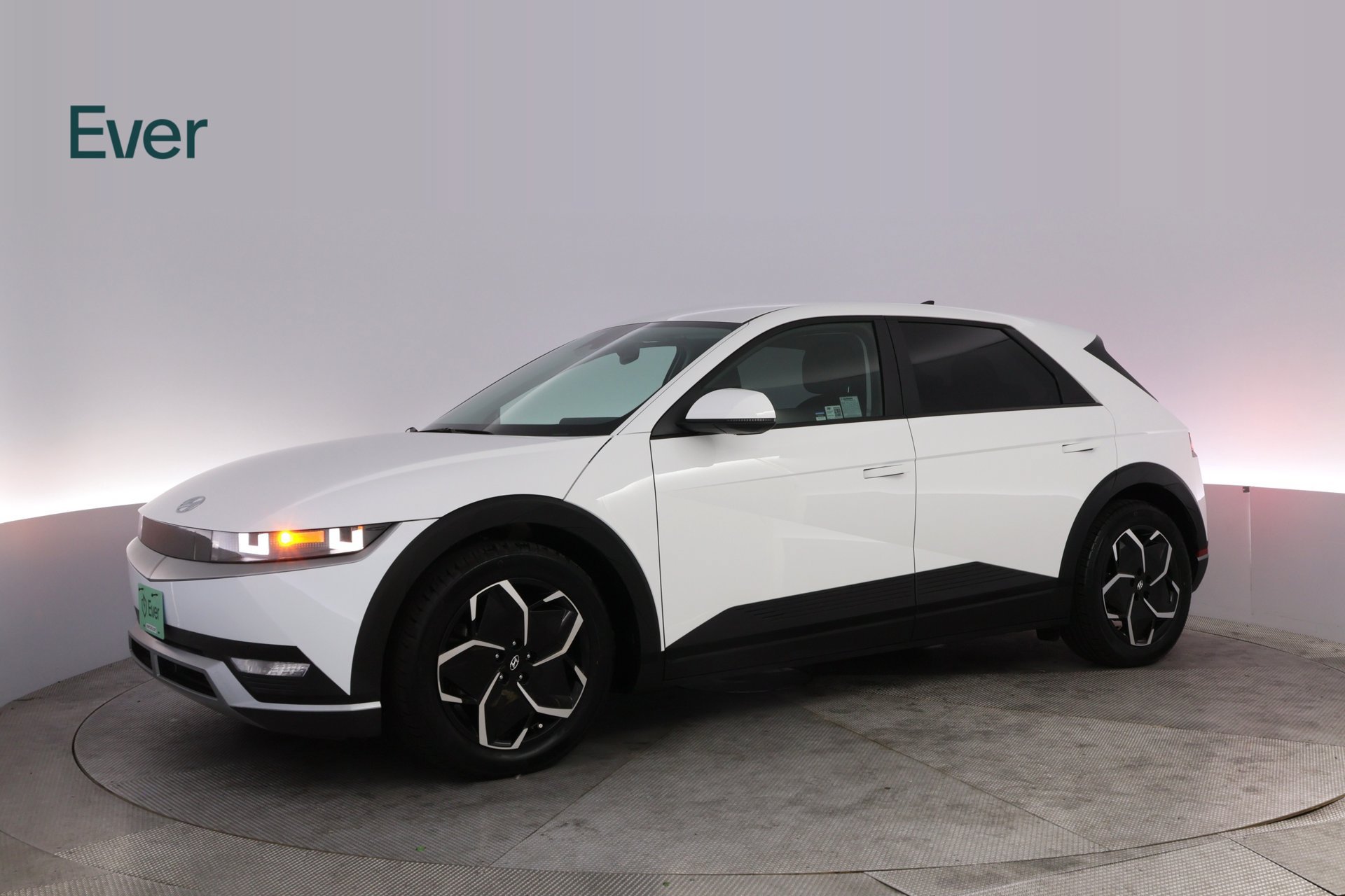 Used 2024 Hyundai Ioniq 5 SEL RWD image 18