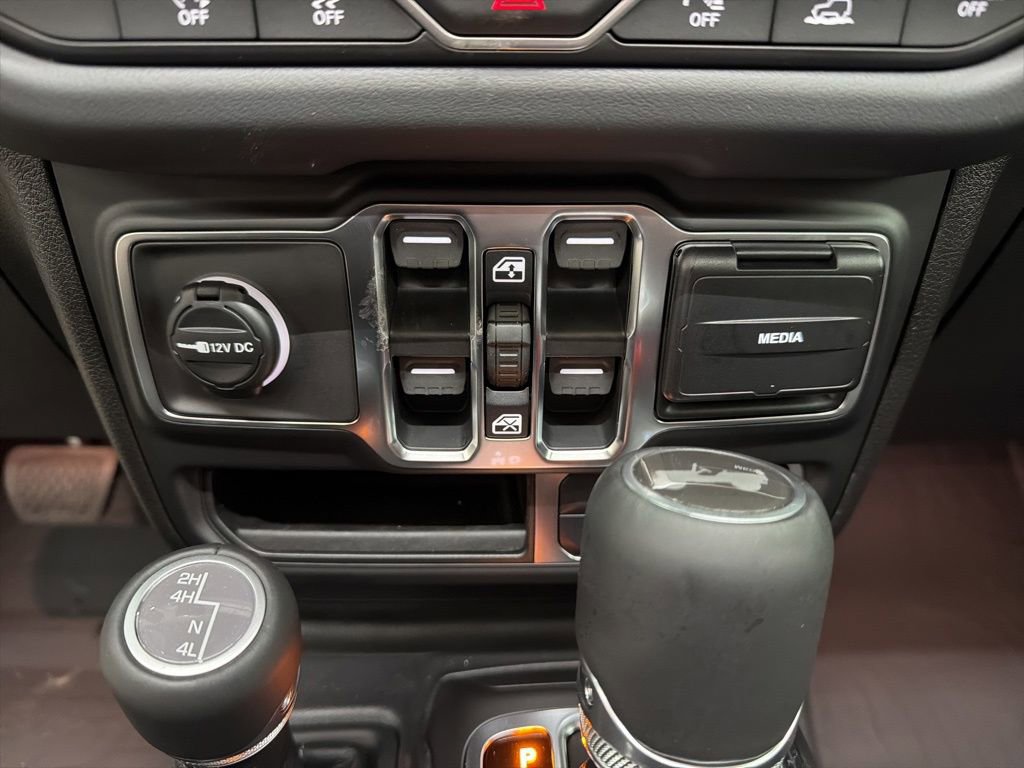 New 2026 Jeep Wrangler Sahara image 41