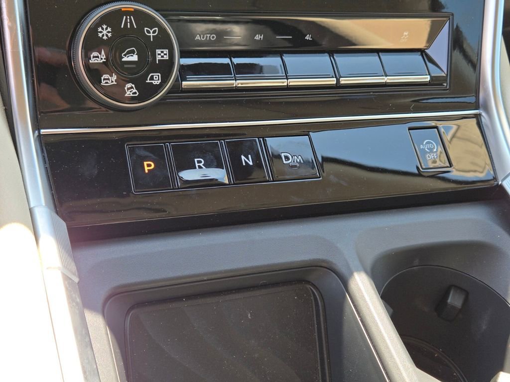 New 2025 Nissan Armada Platinum image 16