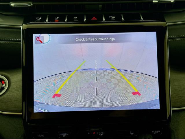 New 2025 Jeep Grand Cherokee Limited w/ Black Appearance Package image 14