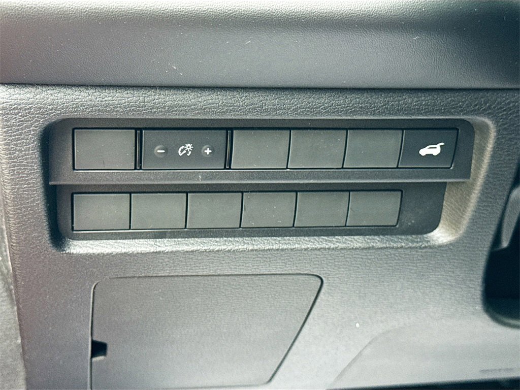 New 2025 Mitsubishi Outlander SE image 10