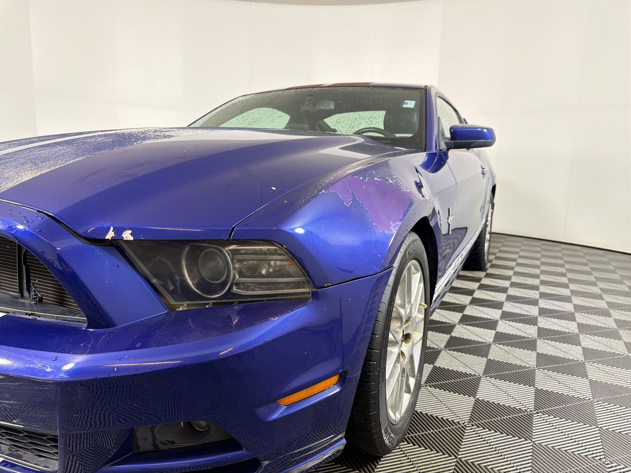 Used 2013 Ford Mustang Premium RWD image 19