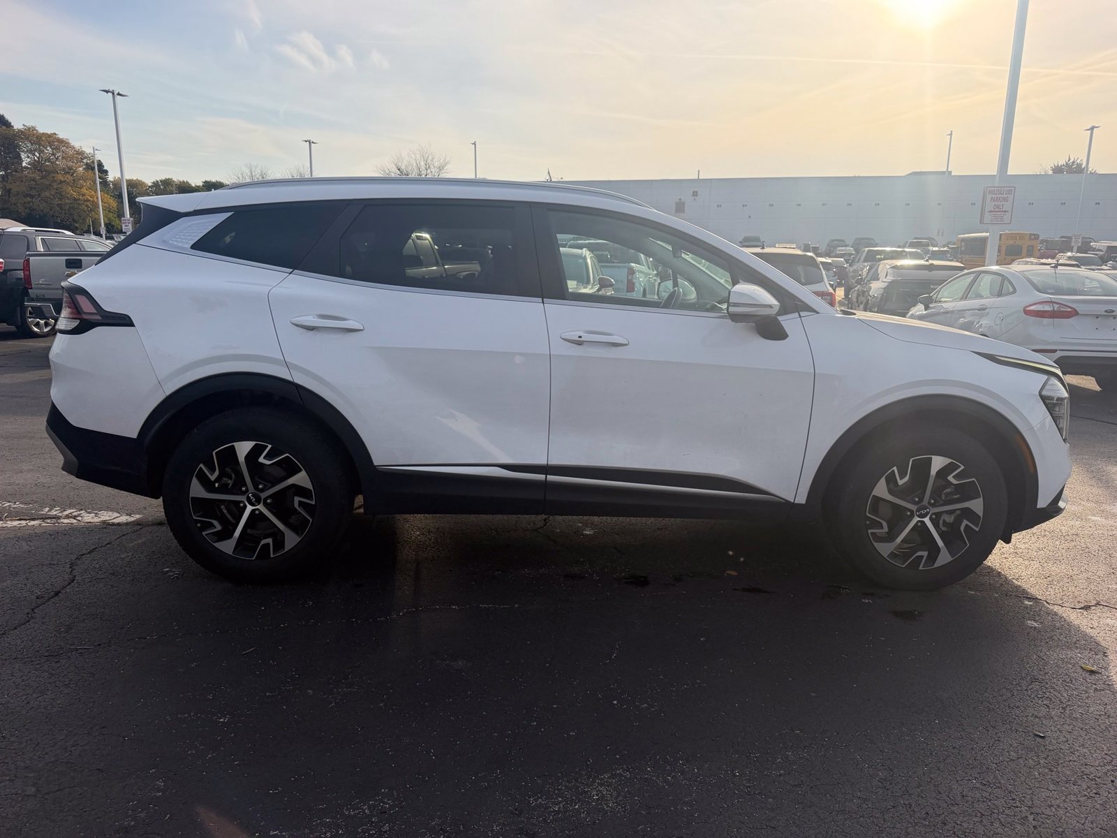 Used 2024 Kia Sportage EX AWD/4WD image 5