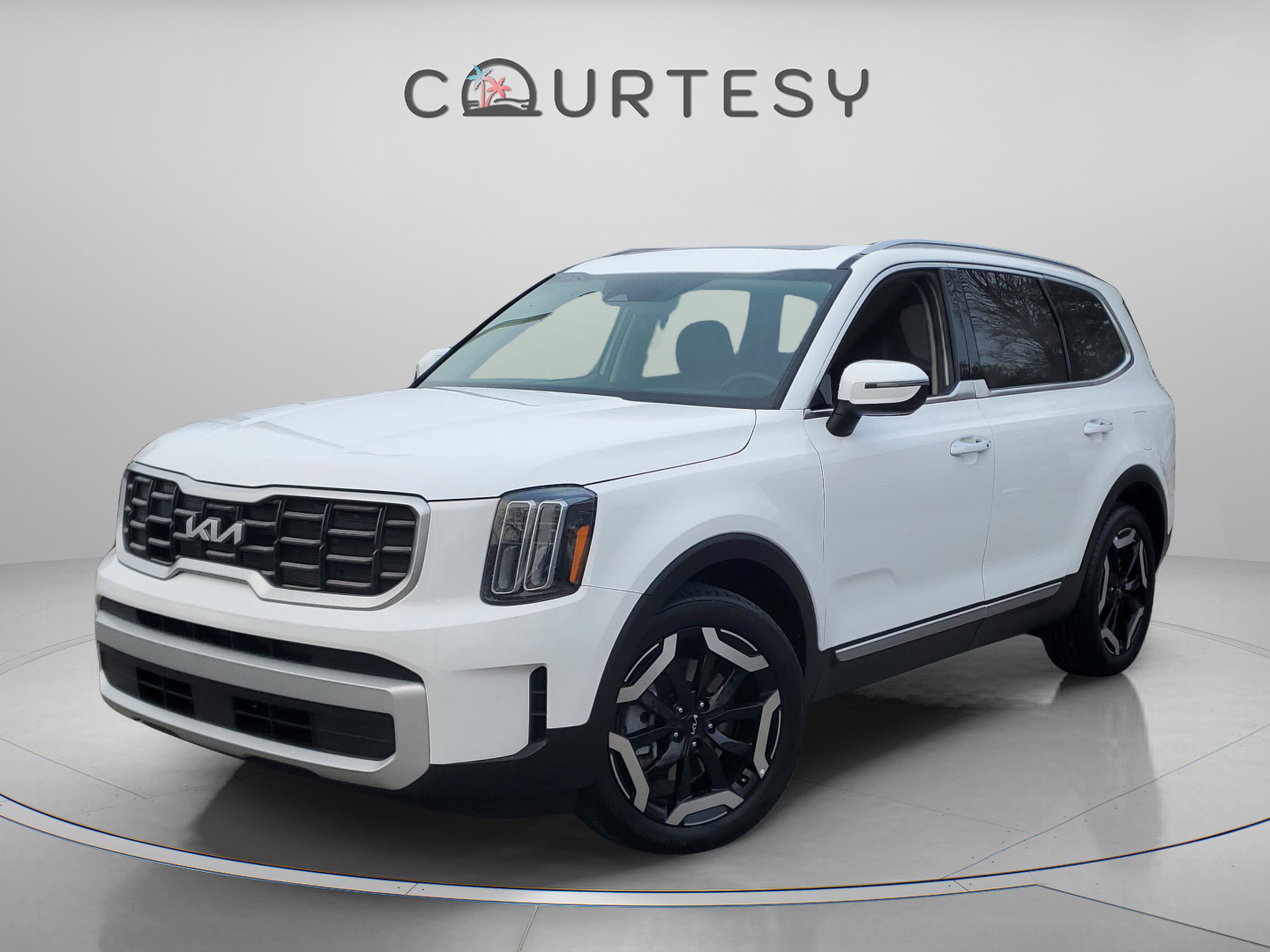 Certified 2025 Kia Telluride S image 1