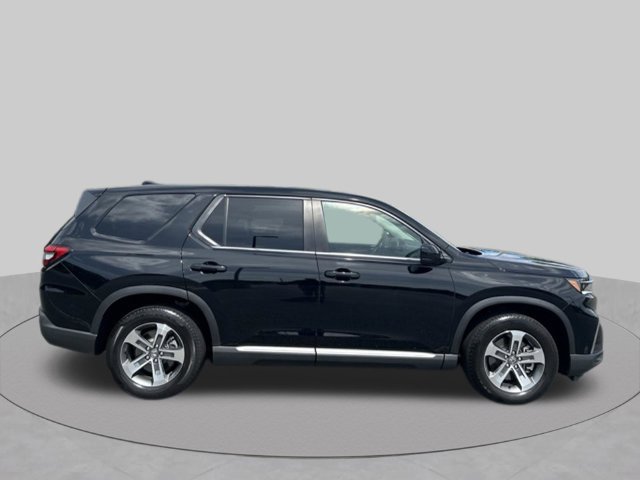 Used 2025 Honda Pilot EX-L image 7