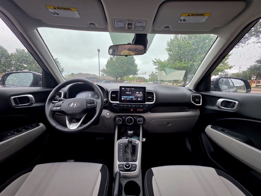 New 2026 Hyundai Venue SEL FWD image 39